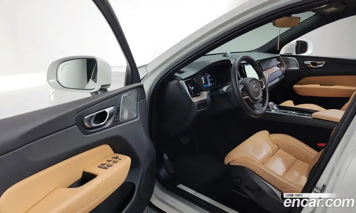 Volvo XC60 2024 2.0 гидро в Москве № 1691476, фото 13