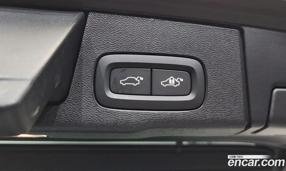 Volvo XC60 2024 2.0 гидро в Москве № 1691476, фото 31