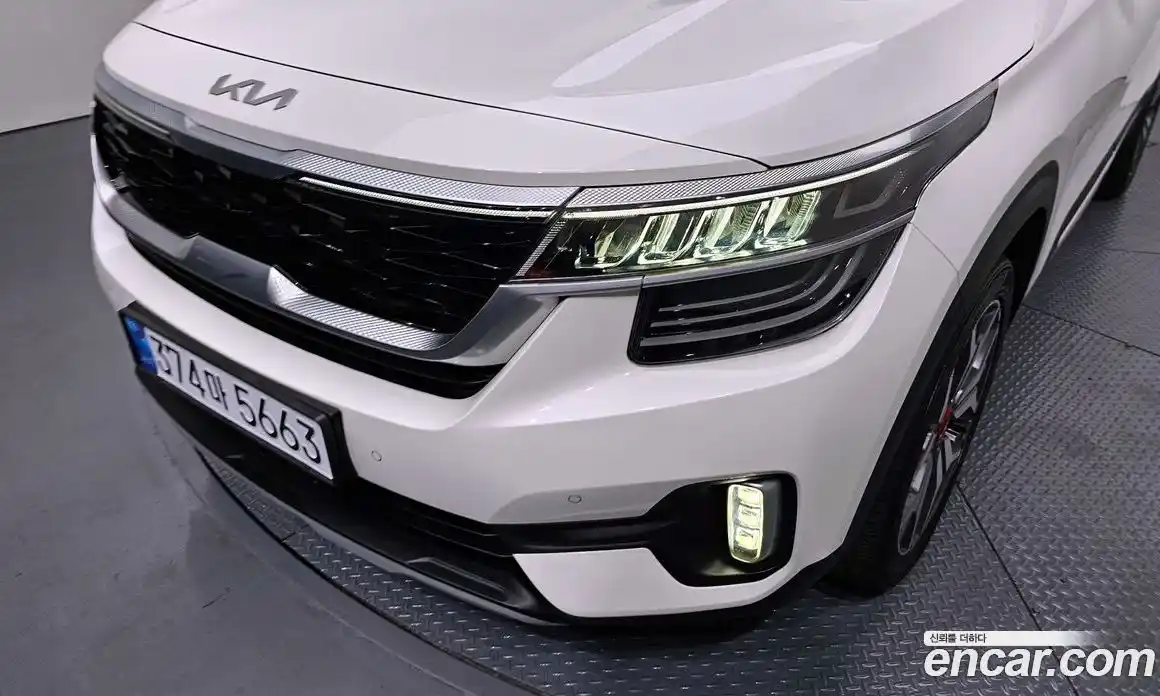 Kia Seltos 2022 1.6 гидро в Москве № 1758543, фото 8