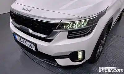 Kia Seltos 2022 1.6 гидро в Москве № 1758543, миниатюра 8