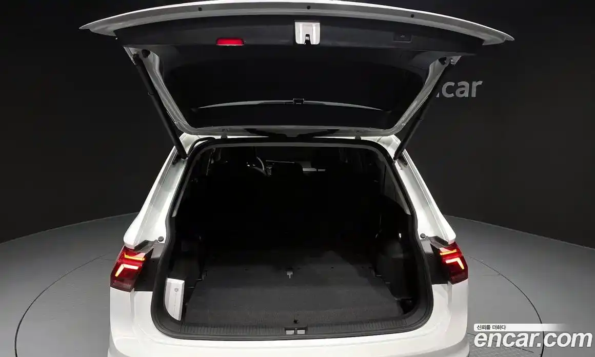 Volkswagen Tiguan 2024 2.0 гидро в Москве № 1765026, фото 26