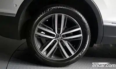 Volkswagen Tiguan 2024 2.0 гидро в Москве № 1765026, миниатюра 5