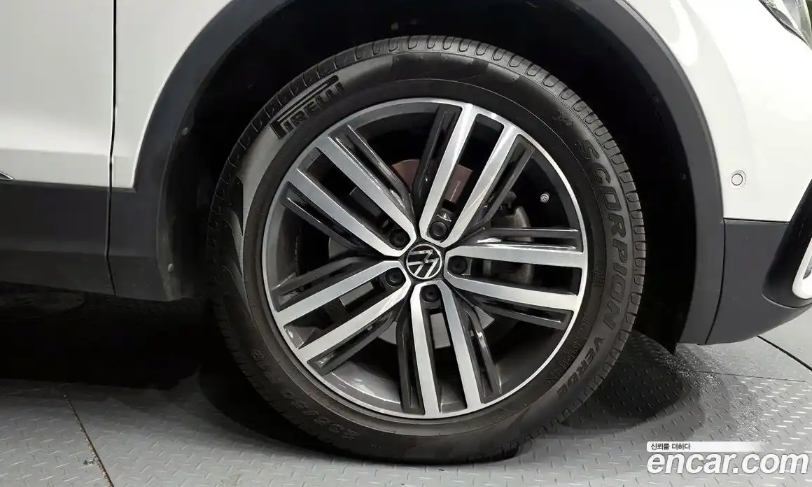 Volkswagen Tiguan 2024 2.0 гидро в Москве № 1765026, фото 7