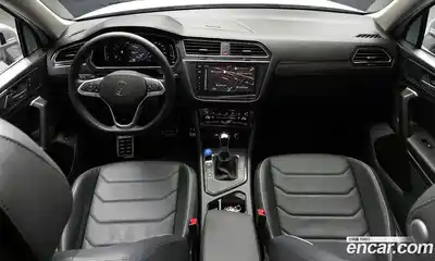 Volkswagen Tiguan 2024 2.0 гидро в Москве № 1765026, миниатюра 10