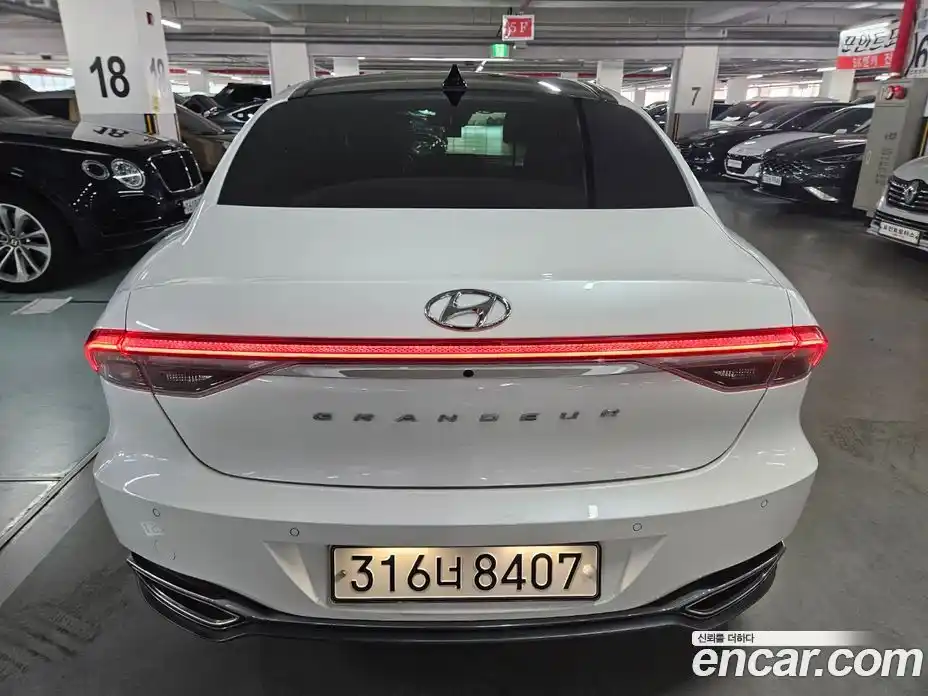 Hyundai Grandeur 2022 2.5 гидро в Москве № 1830982, фото 6