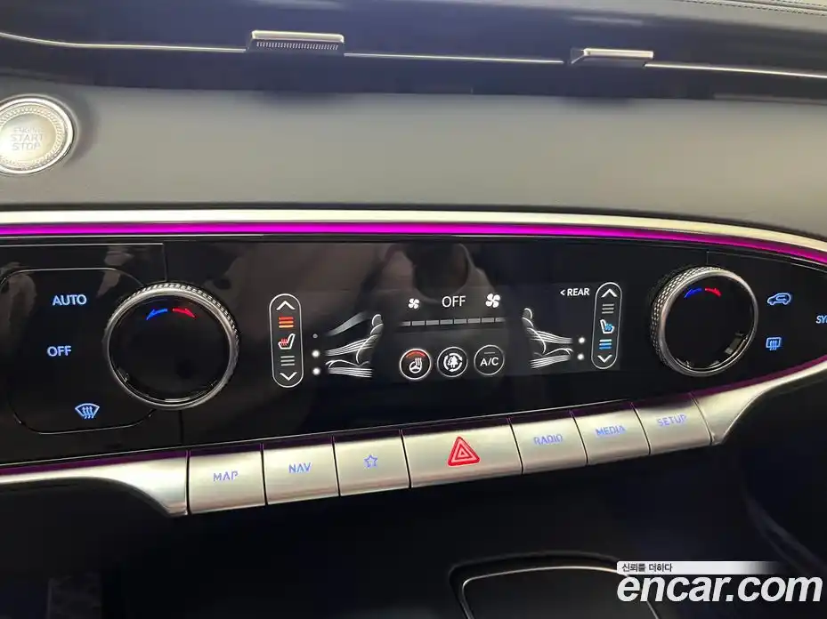 Genesis GV70 2022 2.5 гидро в Москве № 1832215, фото 9
