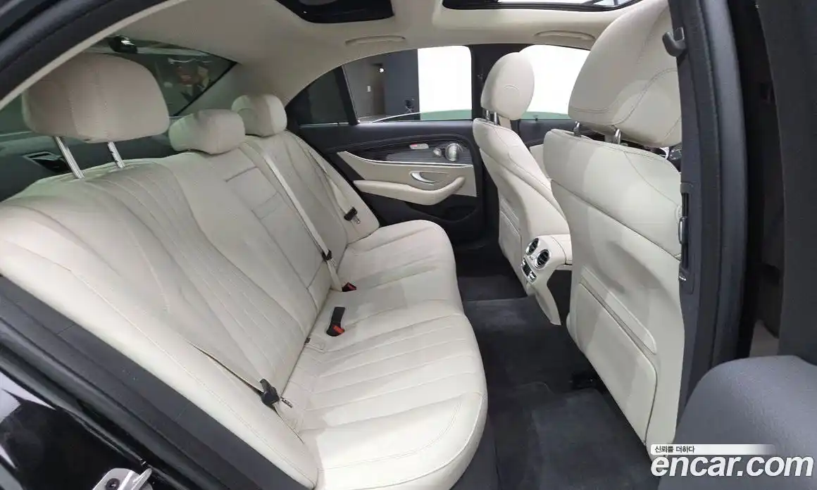 Mercedes-Benz E-Class 2023 3.0 гидро в Москве № 1832595, фото 18