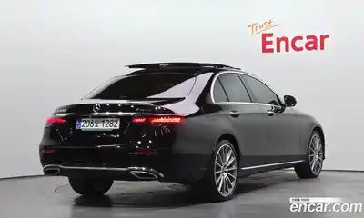 Mercedes-Benz E-Class 2023 3.0 гидро в Москве № 1832595, миниатюра 2