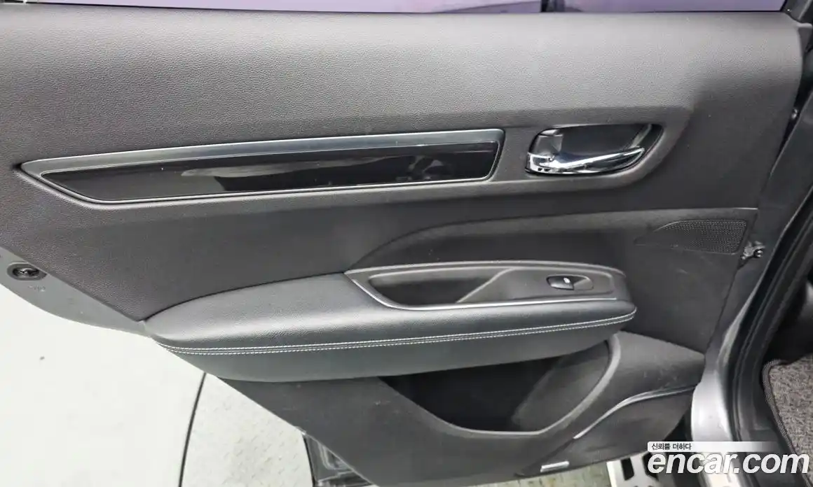 Renault QM6 2018 2.0 гидро в Москве № 1834653, фото 15