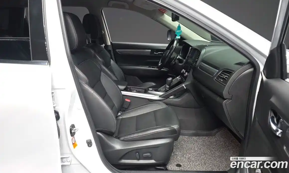 Renault QM6 2018 2.0 гидро в Москве № 1834711, фото 17