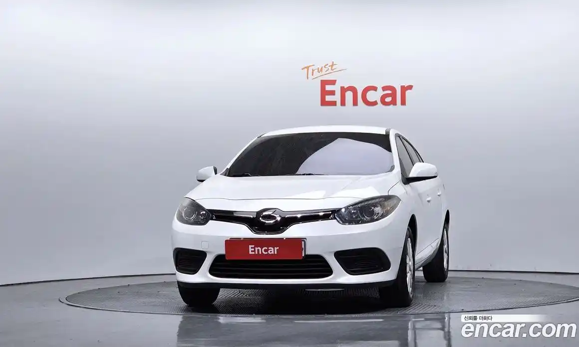 Renault SM3 2015 1.6 гидро в Москве № 1835046, фото 3