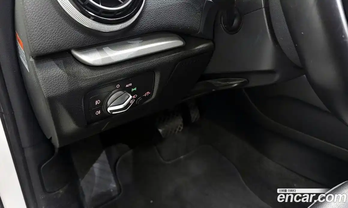 Audi A3 2016 2.0 гидро в Москве № 1836467, фото 16