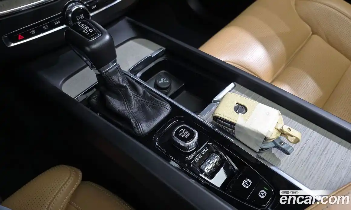 Volvo XC60 2018 2.0 гидро в Москве № 1836859, фото 12