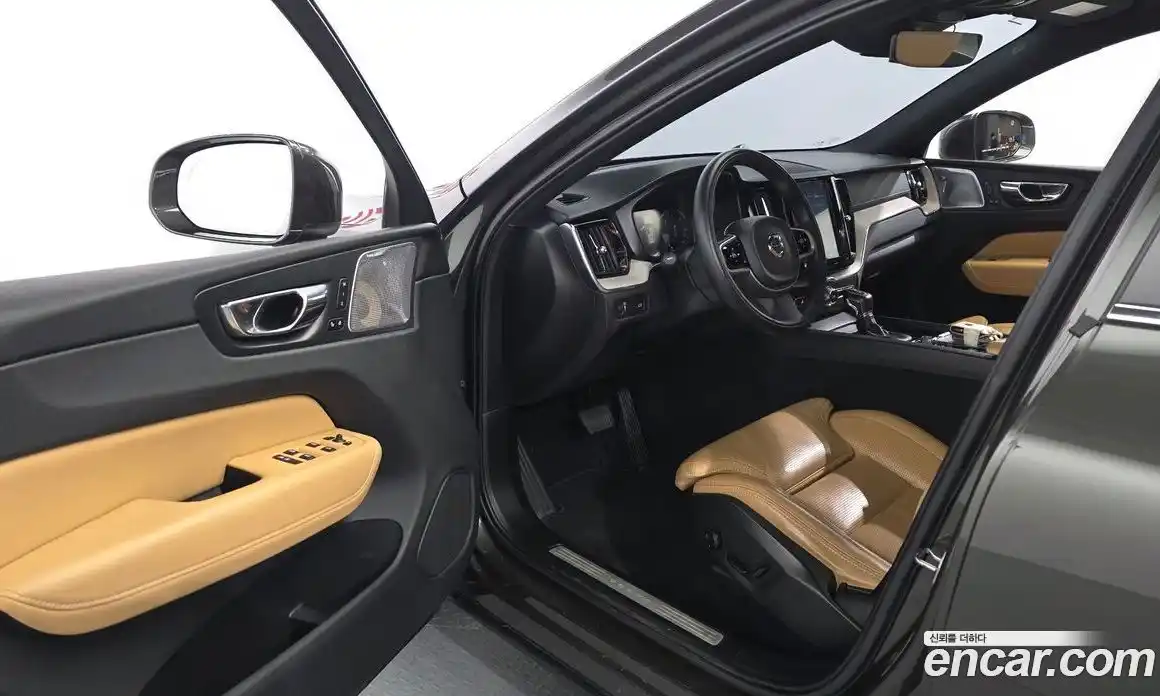 Volvo XC60 2018 2.0 гидро в Москве № 1836859, фото 13