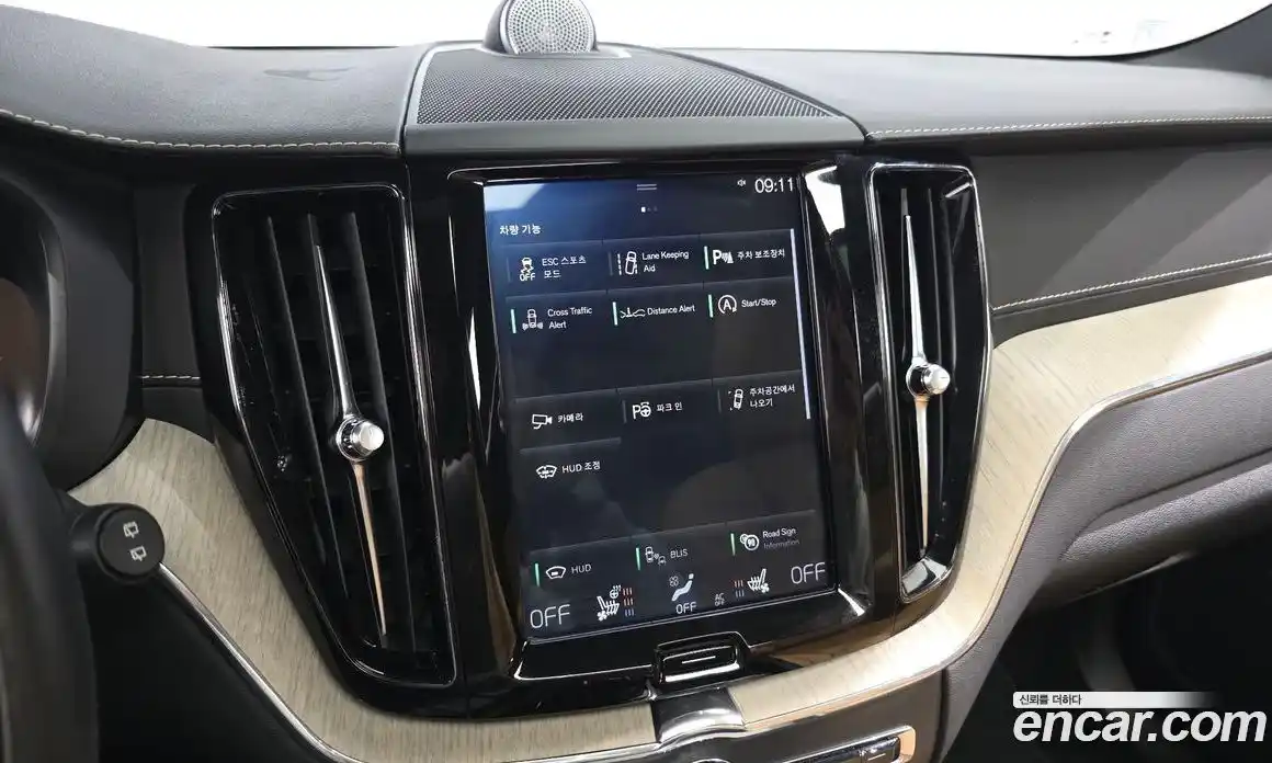 Volvo XC60 2018 2.0 гидро в Москве № 1836859, фото 31