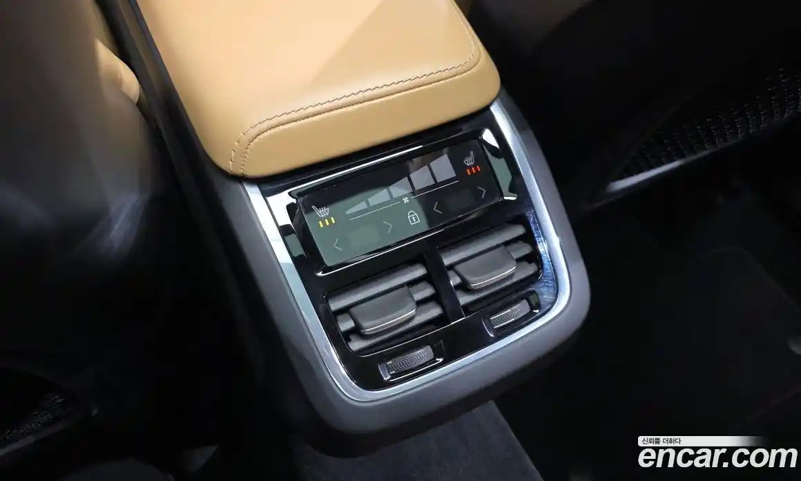 Volvo XC60 2018 2.0 гидро в Москве № 1836859, фото 33