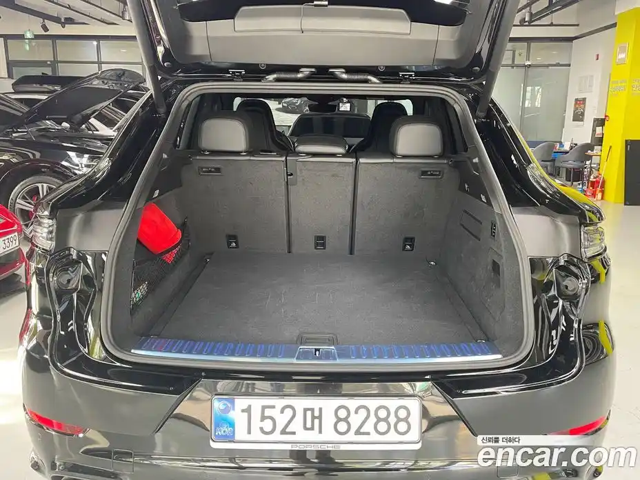Porsche Cayenne 2025 3.0 гидро в Москве № 1837194, фото 17