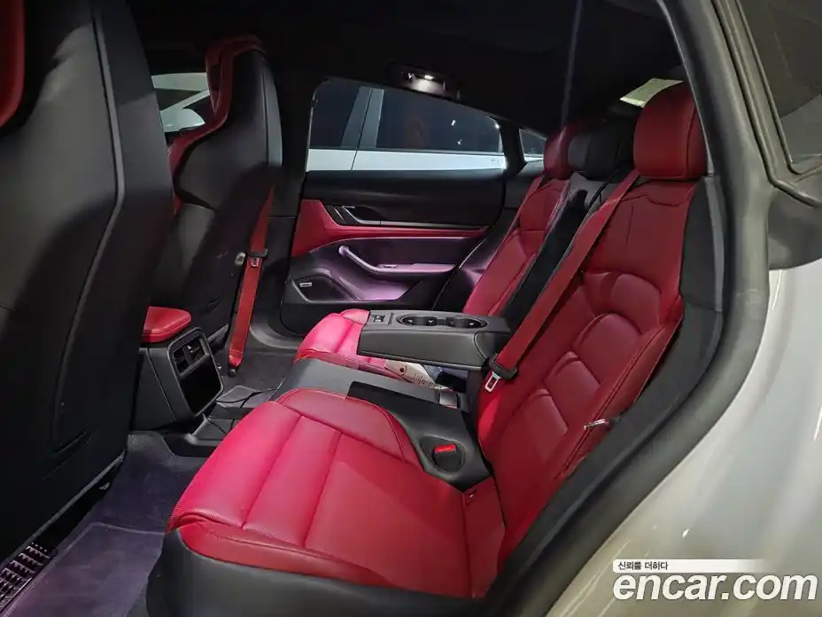 Porsche Taycan 2022 1.0 гидро в Москве № 1837227, фото 12