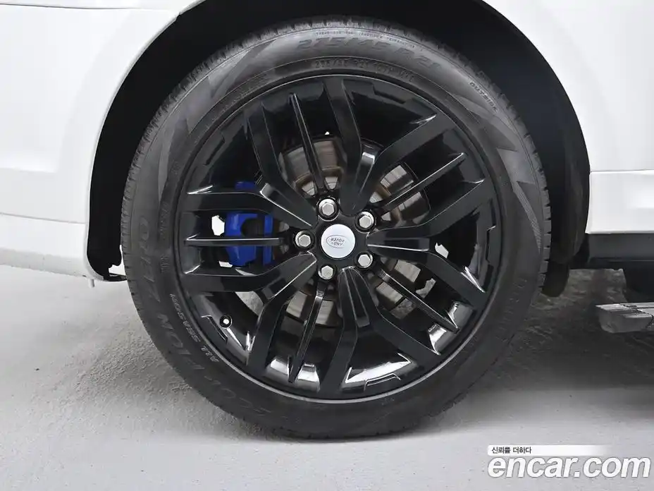 Land Rover Range-Rover Sport 2017 5.0 гидро в Москве № 1837306, фото 5