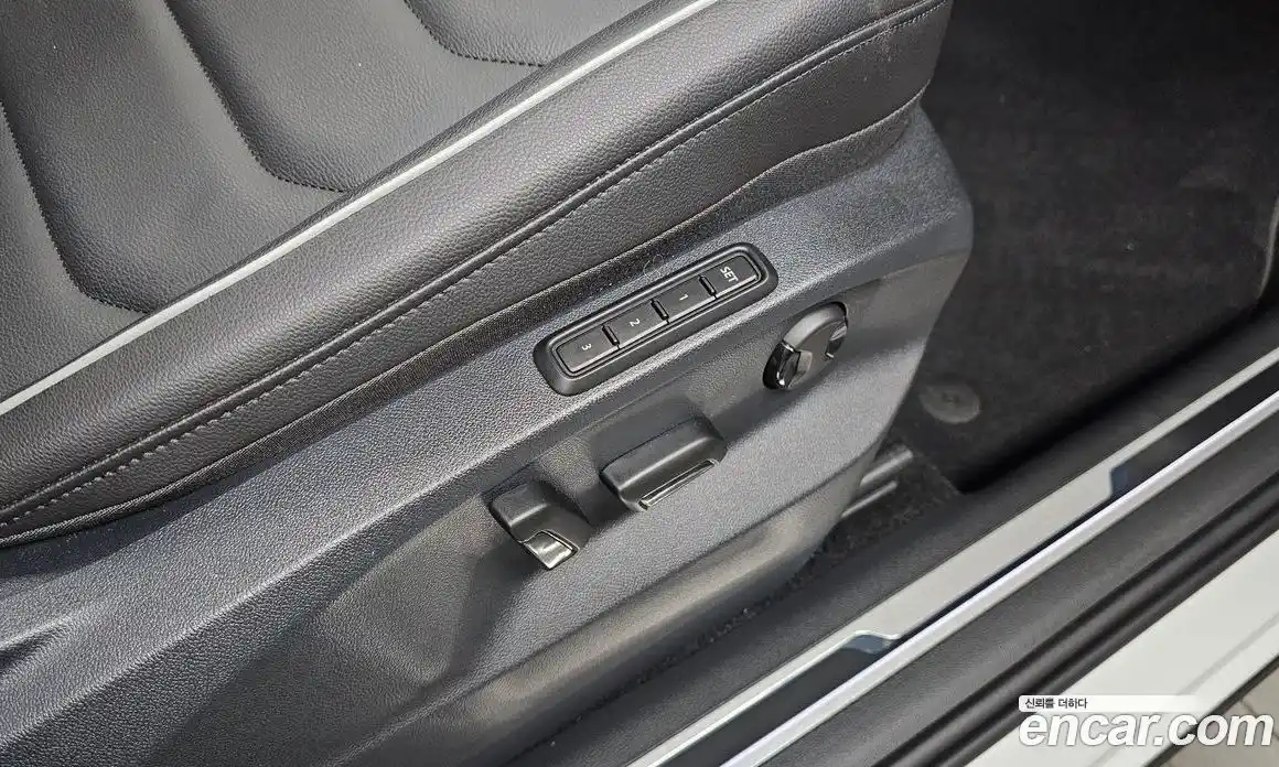 Volkswagen Tiguan 2022 2.0 гидро в Москве № 1838041, фото 16