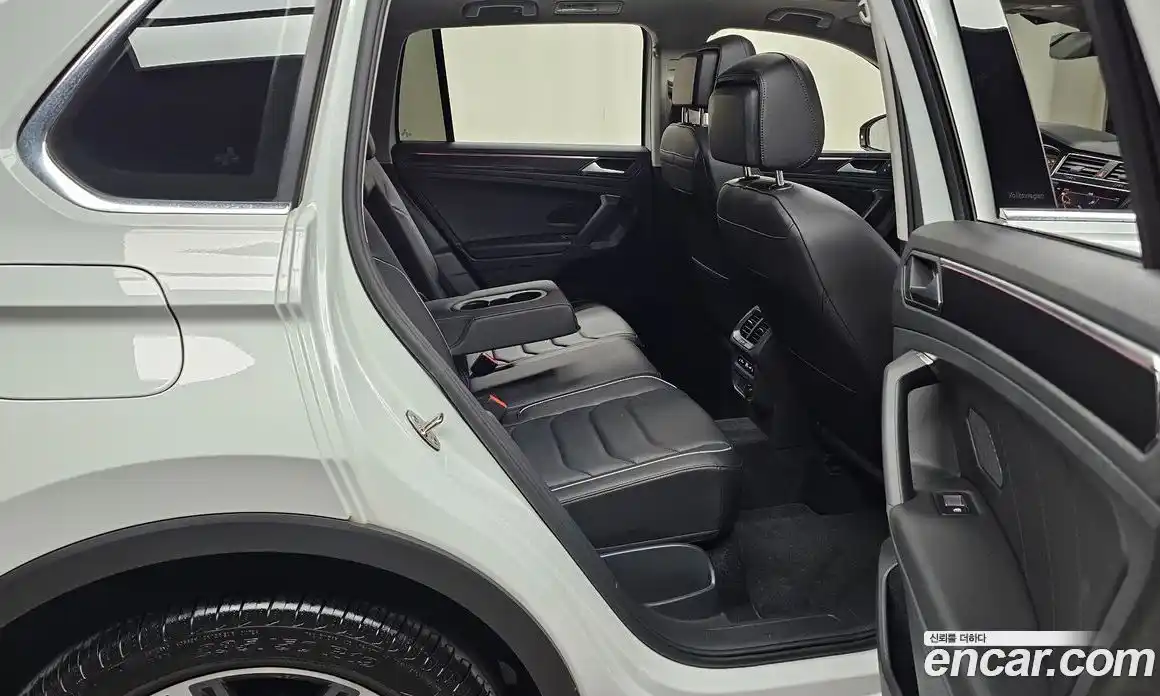 Volkswagen Tiguan 2022 2.0 гидро в Москве № 1838041, фото 18