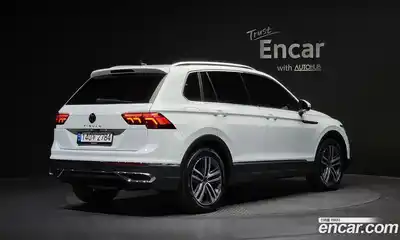 Volkswagen Tiguan 2022 2.0 гидро в Москве № 1838041, миниатюра 2