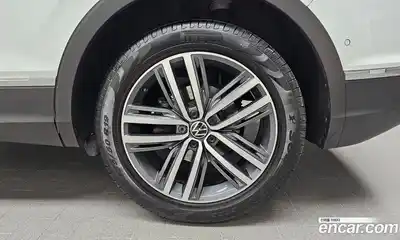 Volkswagen Tiguan 2022 2.0 гидро в Москве № 1838041, миниатюра 7