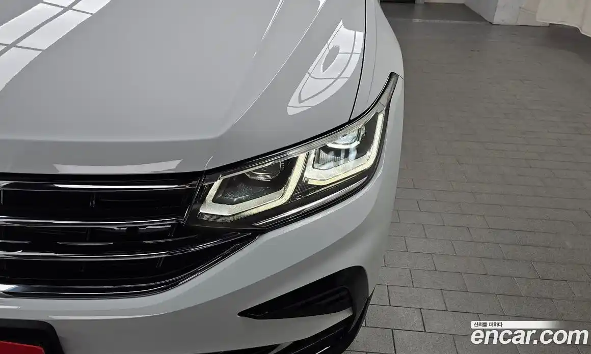 Volkswagen Tiguan 2022 2.0 гидро в Москве № 1838041, фото 8