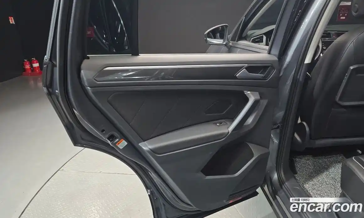 Volkswagen Tiguan 2020 2.0 гидро в Москве № 1838106, фото 15