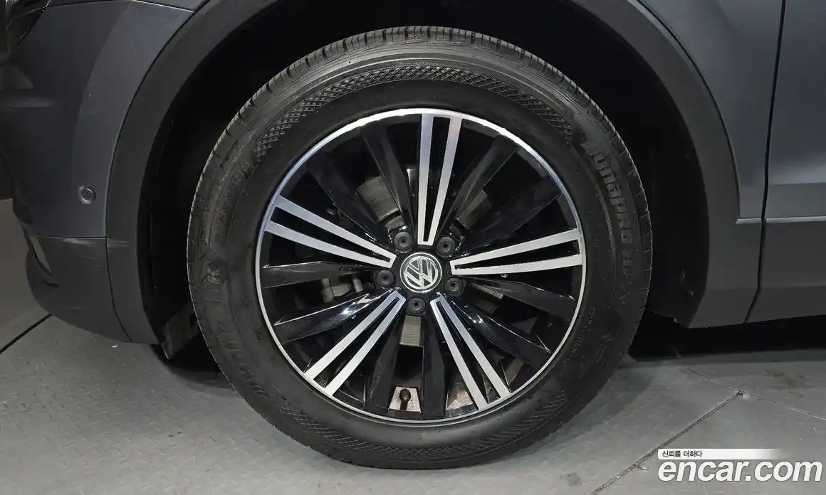 Volkswagen Tiguan 2020 2.0 гидро в Москве № 1838106, фото 5