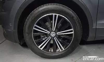 Volkswagen Tiguan 2020 2.0 гидро в Москве № 1838106, миниатюра 5