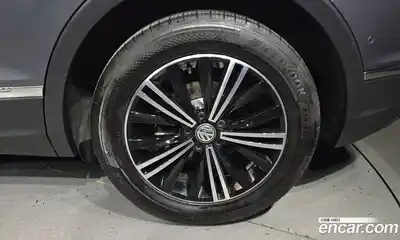 Volkswagen Tiguan 2020 2.0 гидро в Москве № 1838106, миниатюра 7