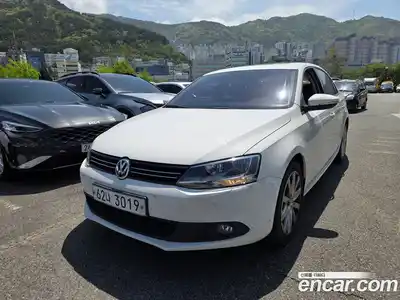 Volkswagen Jetta, 2013