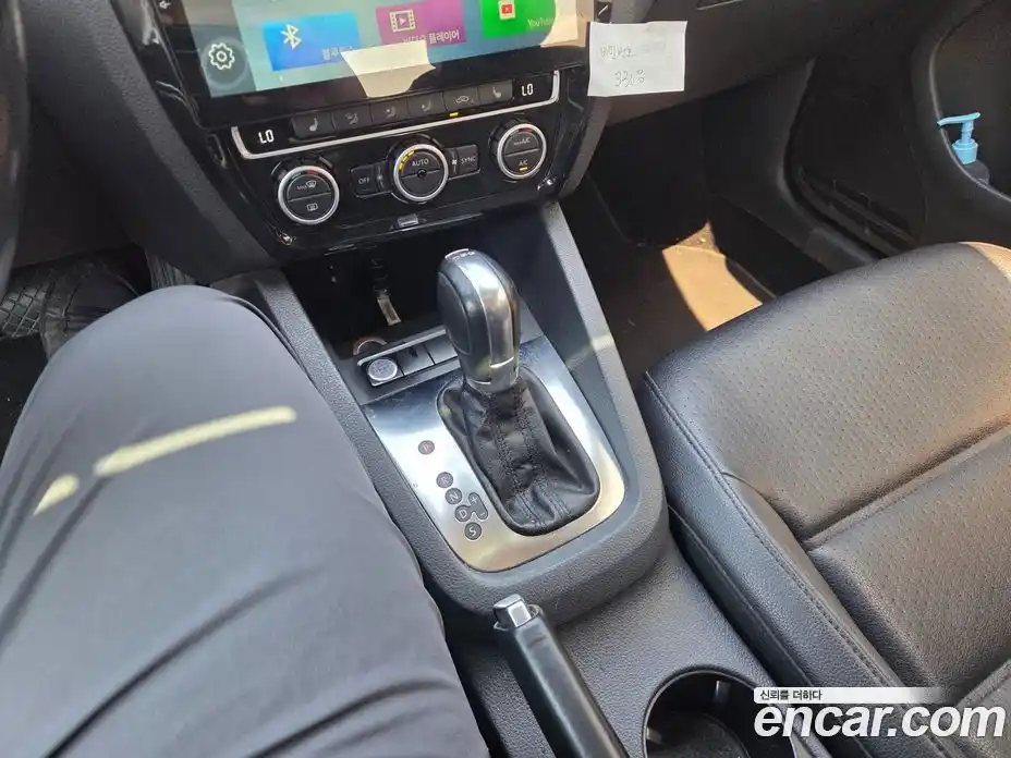 Volkswagen Jetta 2013 2.0 гидро в Москве № 1838166, фото 9
