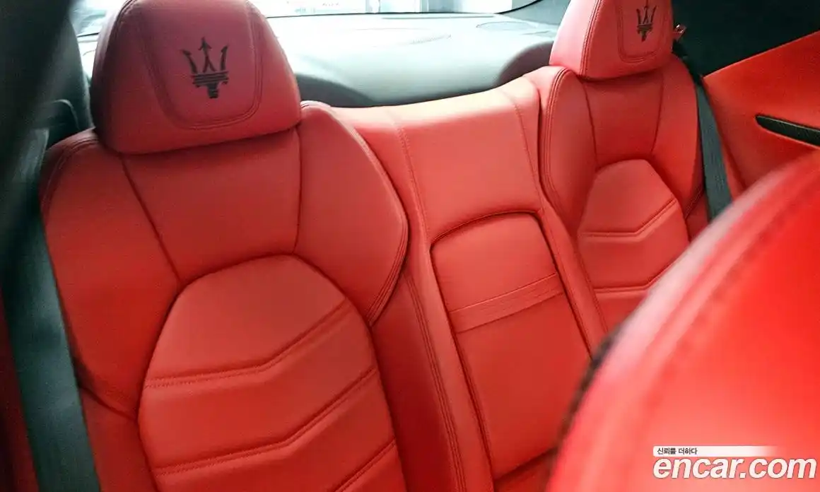Maserati GranTurismo 2019 4.7 гидро, фото 18