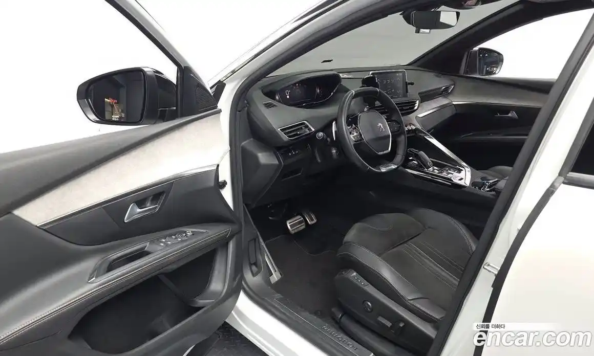 Peugeot 5008 2022 1.5 гидро в Москве, фото 13