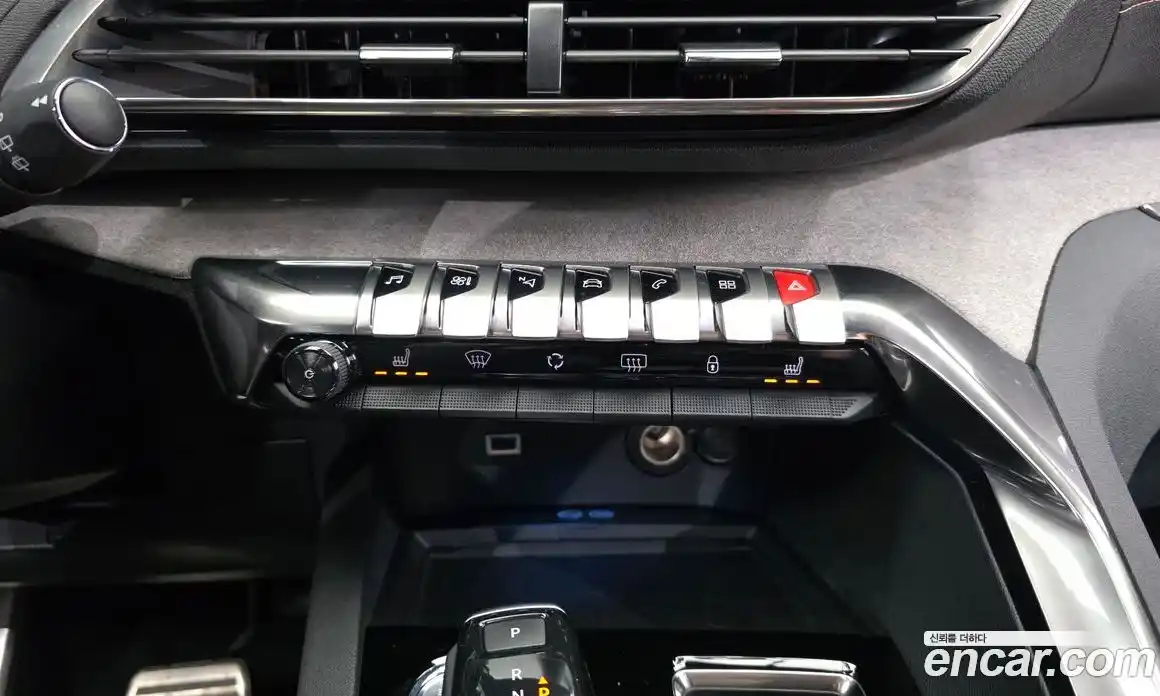 Peugeot 5008 2022 1.5 гидро в Москве, фото 23