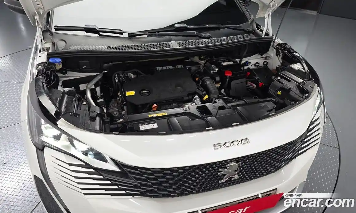 Peugeot 5008 2022 1.5 гидро в Москве, фото 6