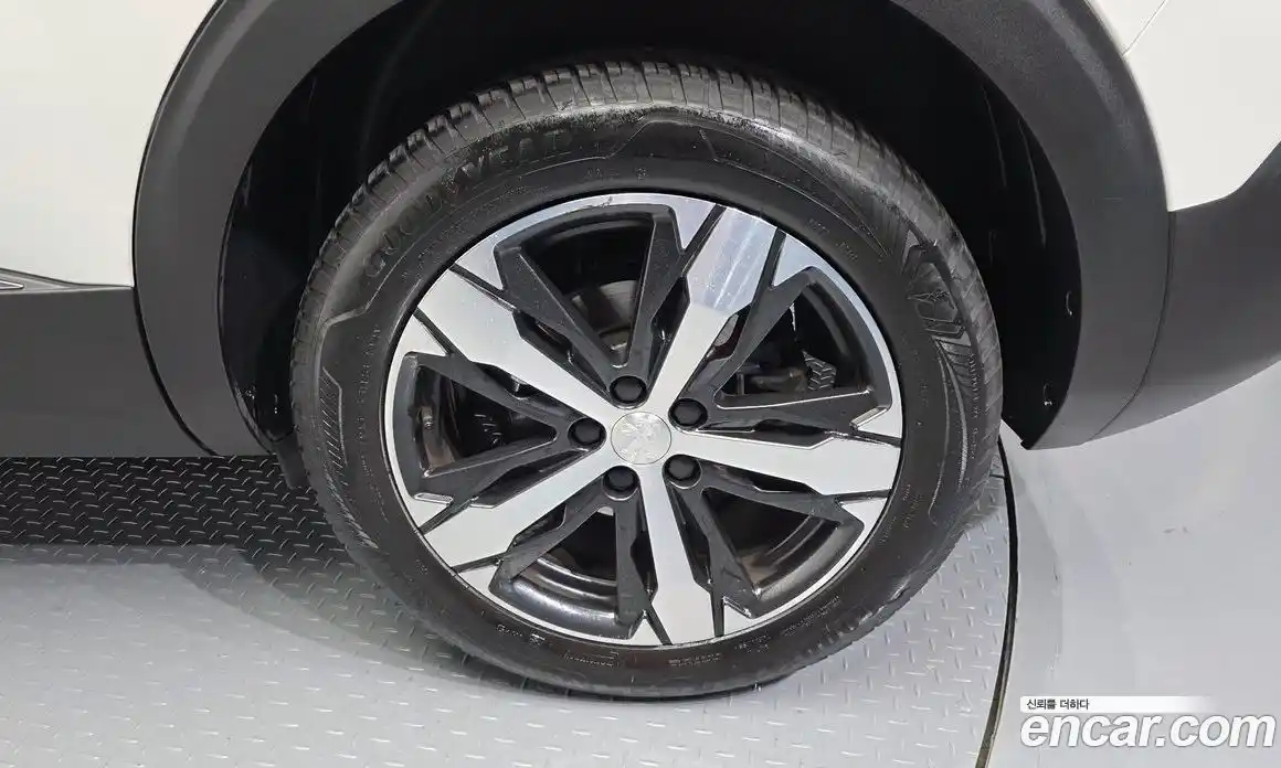 Peugeot 5008 2022 1.5 гидро в Москве, фото 7