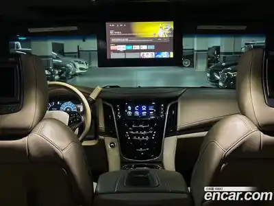 Cadillac Escalade 2018 6.2 гидро в Москве № 1842511, миниатюра 12