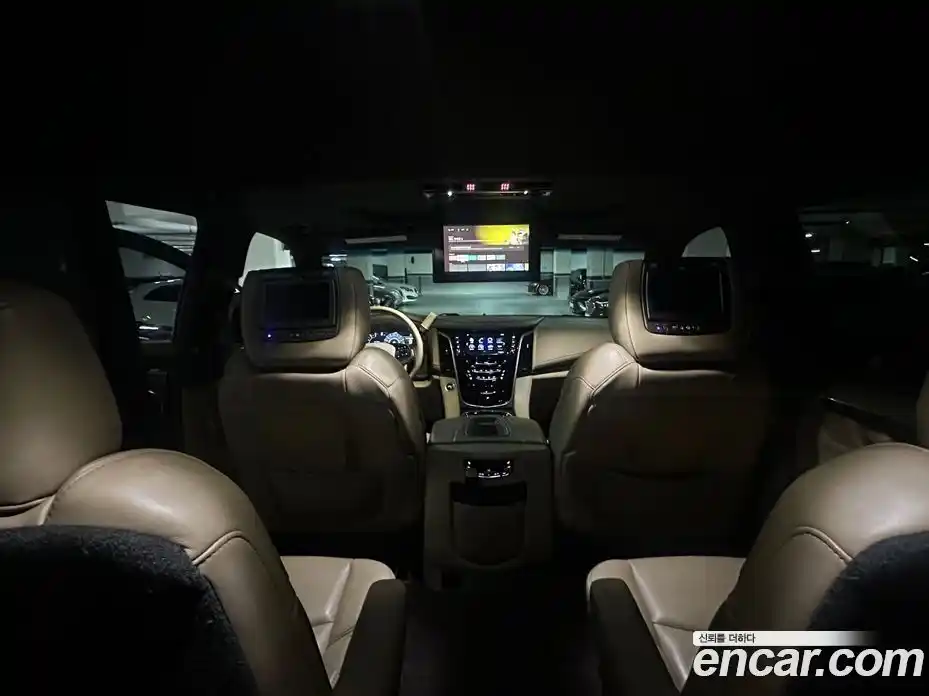 Cadillac Escalade 2018 6.2 гидро в Москве № 1842511, фото 6