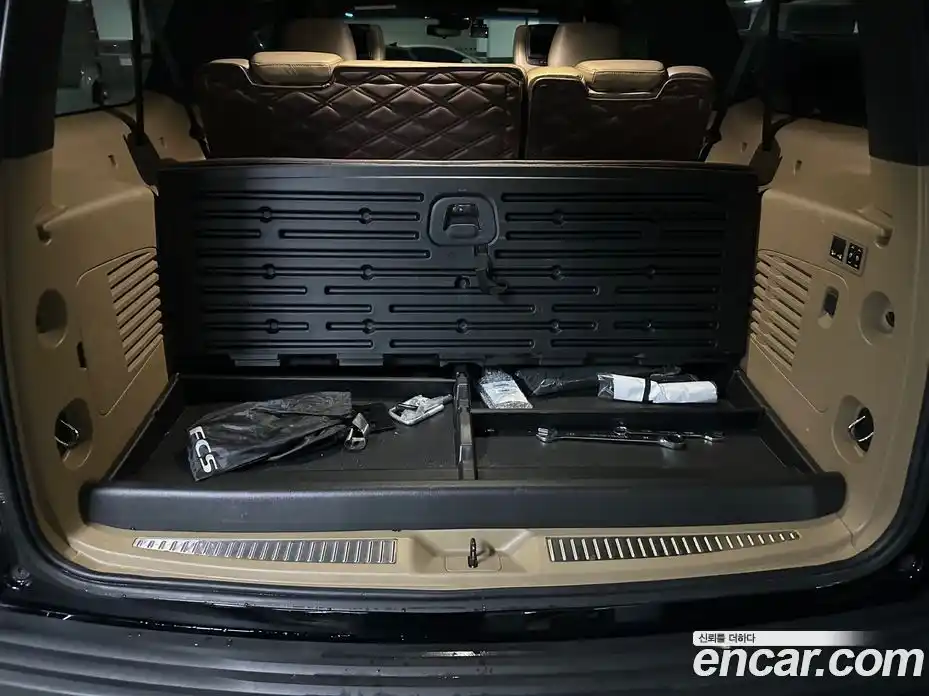 Cadillac Escalade 2018 6.2 гидро в Москве № 1842511, фото 8