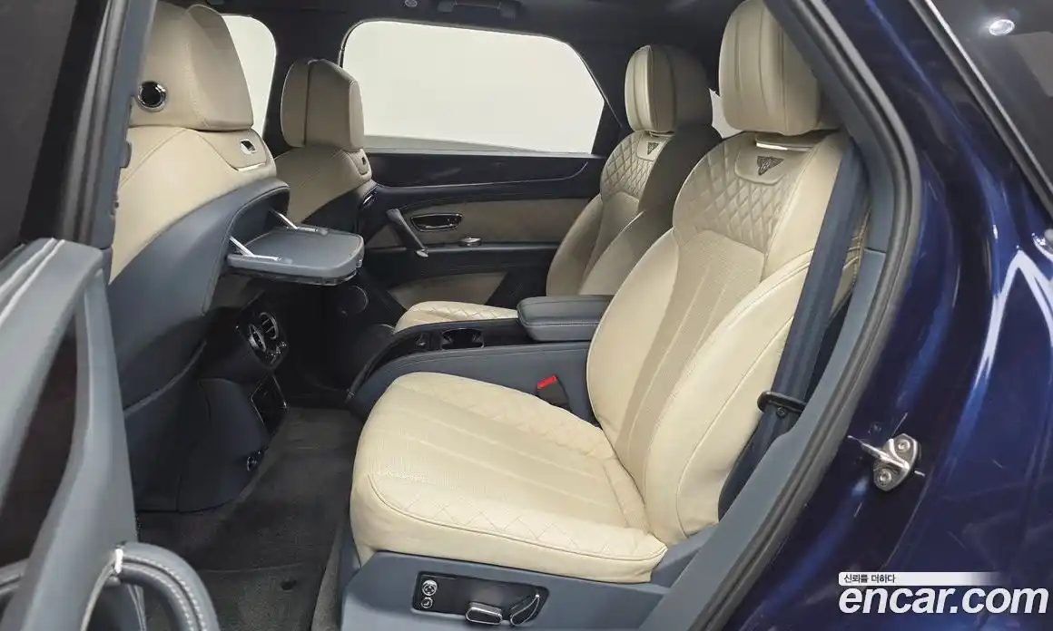 Bentley Bentayga 2017 6.0 гидро, фото 12