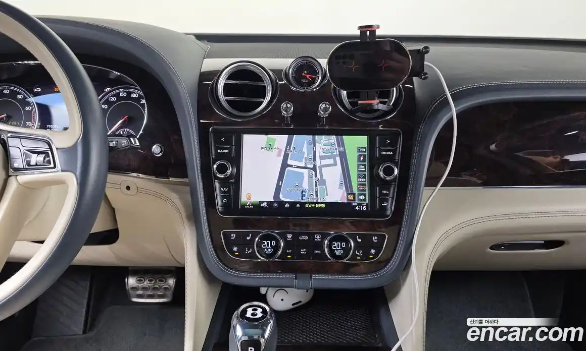 Bentley Bentayga 2017 6.0 гидро, фото 14