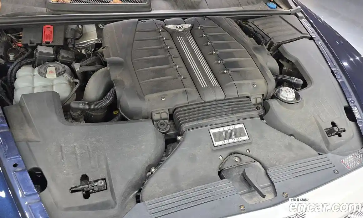 Bentley Bentayga 2017 6.0 гидро, фото 6