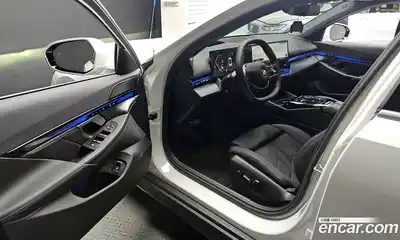 BMW 5-Series 2025 2.0 гидро в Москве № 210156, миниатюра 10