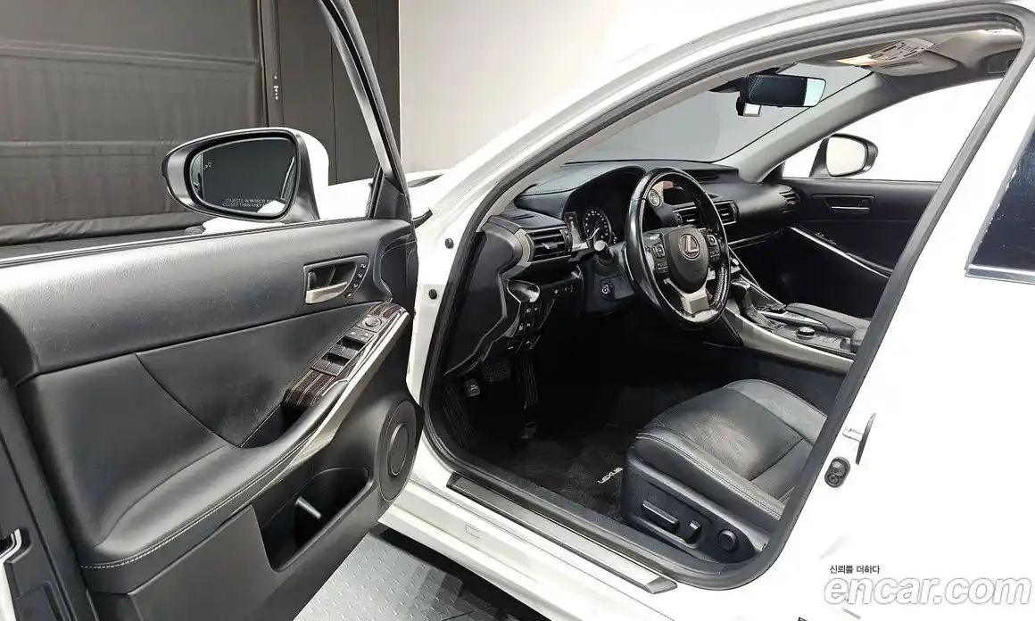 Lexus IS 2019 2.0 гидро в Москве № 232005, фото 11