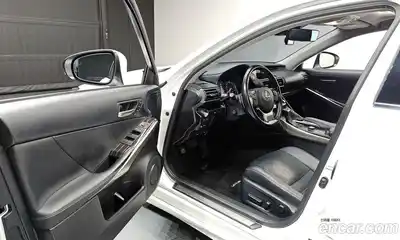 Lexus IS 2019 2.0 гидро в Москве № 232005, миниатюра 11