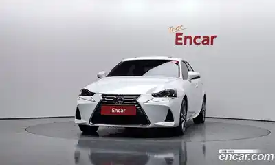 Lexus IS 2019 2.0 гидро в Москве № 232005, миниатюра 3
