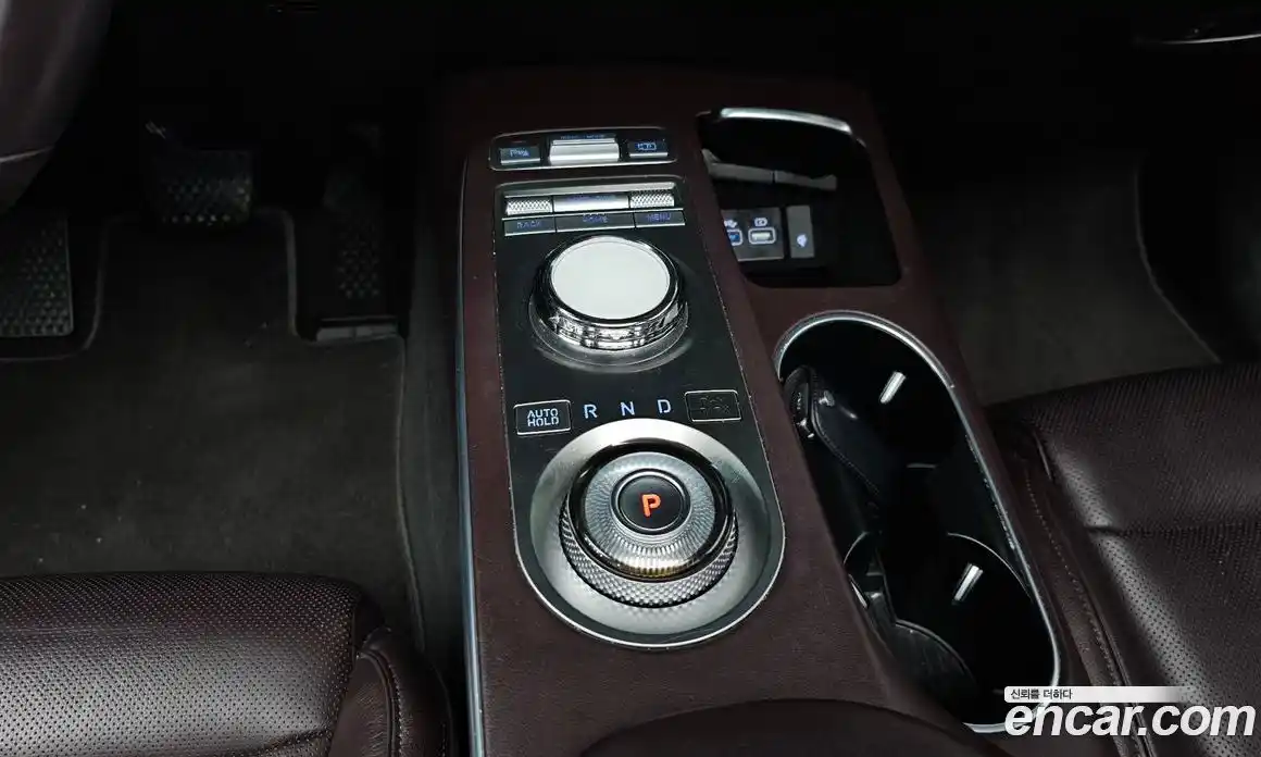 Genesis GV70 2021 2.5 гидро в Москве № 25440, фото 9